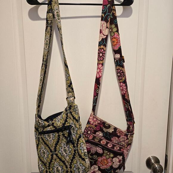 Vera bradley crossbody - Picture 1 of 8